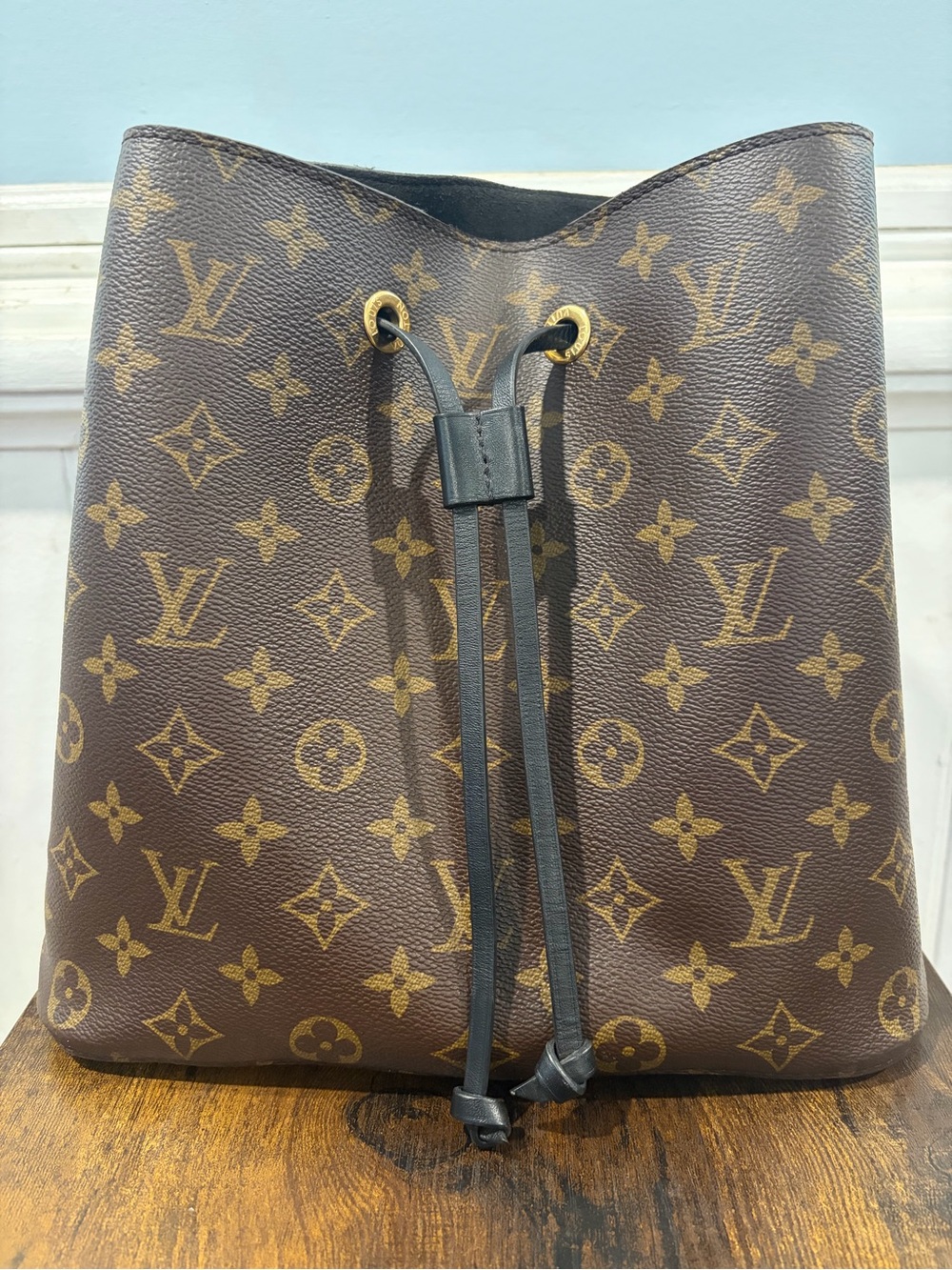 Louis Vuitton NeoNoé Bucket Bag
